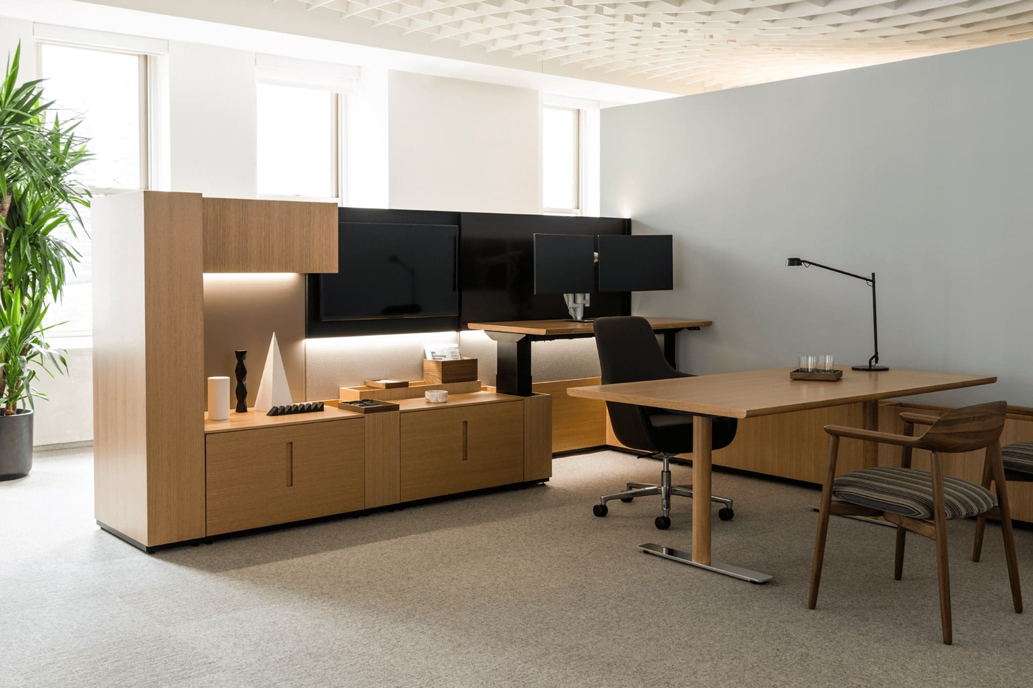 Tips for Buying Ergonomic Office Furniture in New Haven, CT