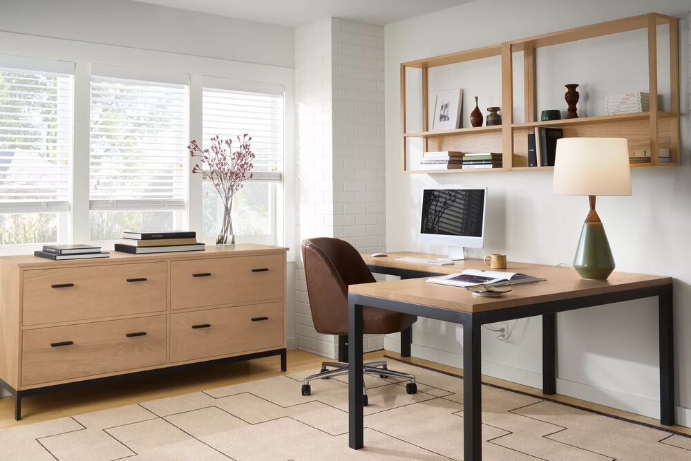 How to Incorporate Modern Office Furniture in a Small Workspace